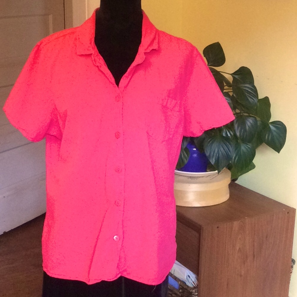 Crinkle material hot pink button down blouse